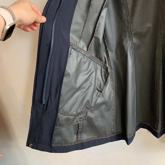 Woolrich Navy Short Trench Raincoat - Picture 13 of 14